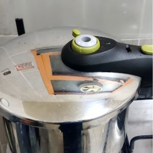 T-Fal Trendy lid close